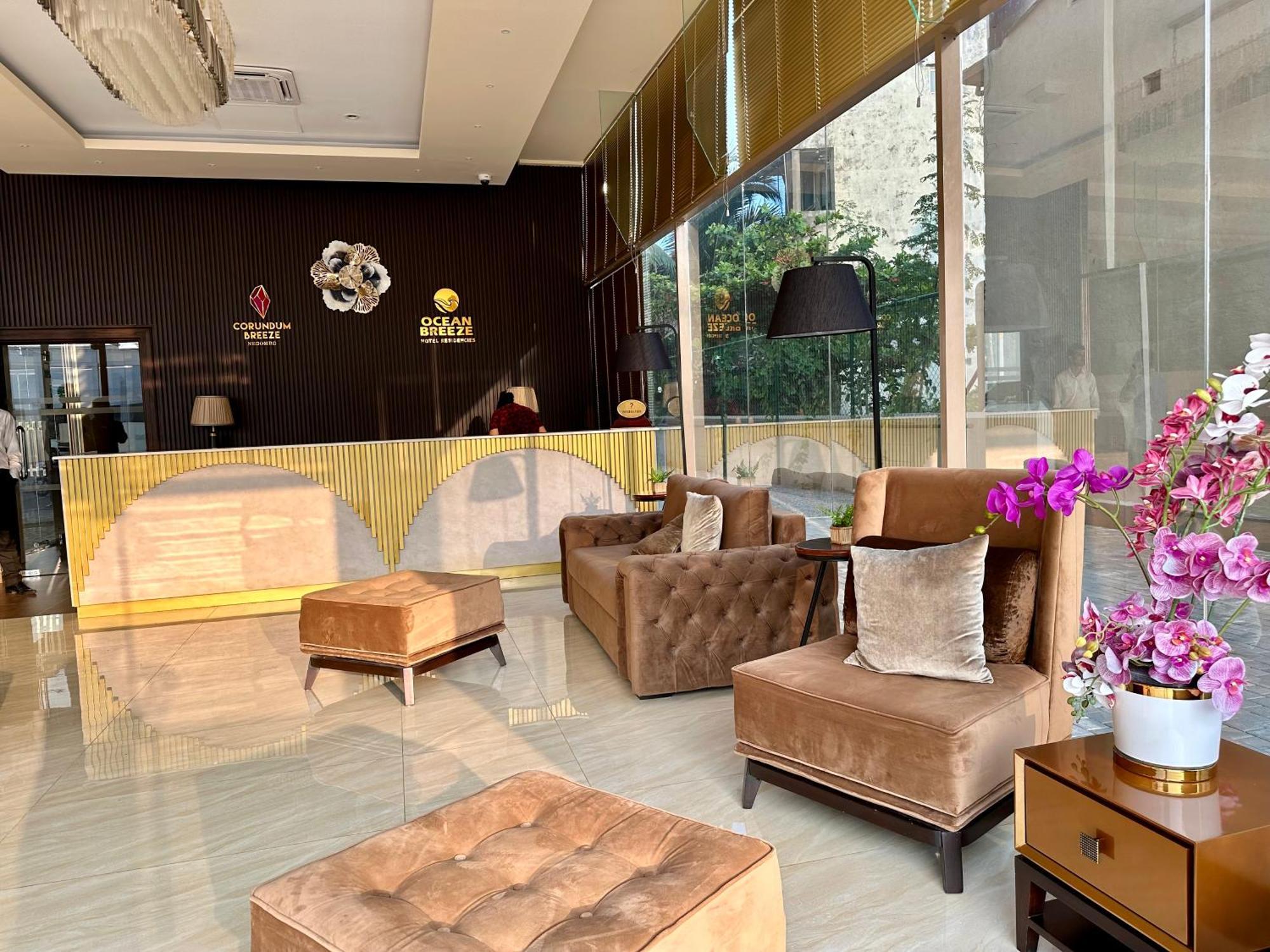 Ocean Breeze Hotel Residencies Britlanka Apartments Negombo Exterior photo